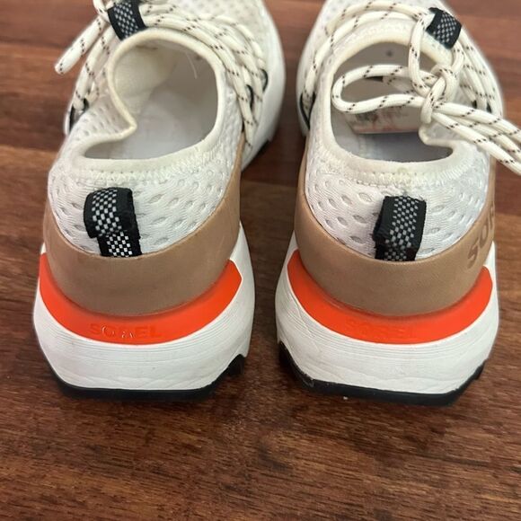 Sorel White and Tan Sneakers - Picture 3 of 7